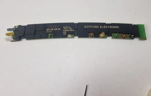 Audi A8 S8 D3 4E Aerial antenna amplifier 4E0035225AK