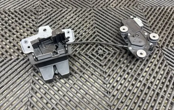 Volvo XC60 Tailgate/trunk/boot lock/catch/latch 31349975