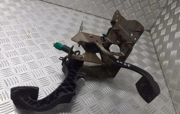 Citroen C4 I Pedal assembly 9653940880