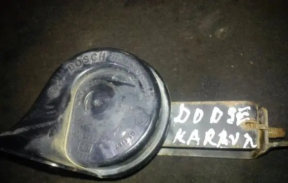 Dodge Caravan Horn signal 703881157