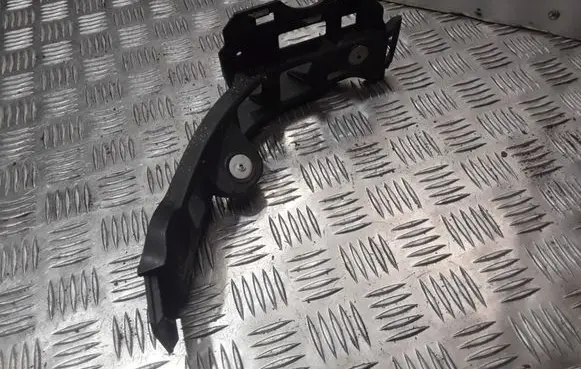Opel Zafira B Bumper support mounting bracket corner 13125043