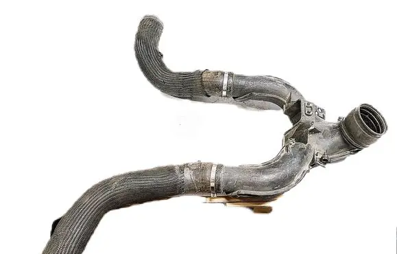 Intercooler hose/pipe