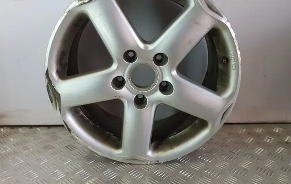 Volkswagen Touareg II R18 alloy rim 7L6601025G