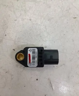 Peugeot 4007 Airbag deployment crash/impact sensor 8651A001 TBZME1778ZE130
