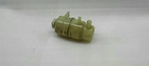 Mitsubishi Lancer VIII Power steering fluid tank/reservoir MN101937