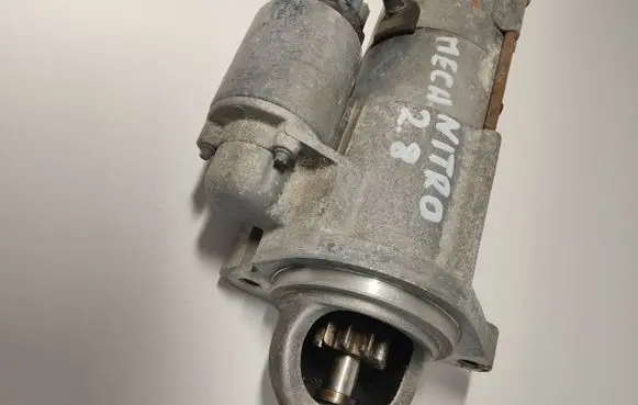 Dodge Nitro Starter motor