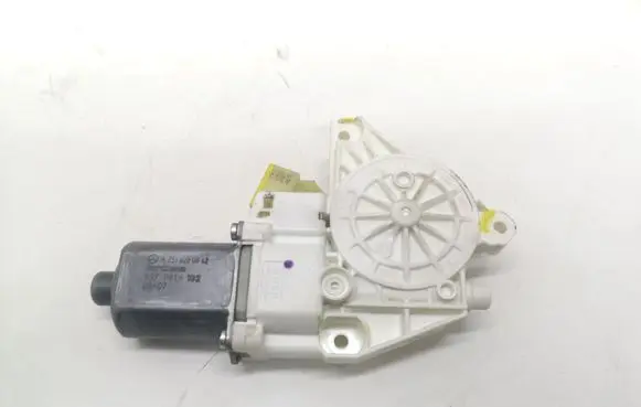 Mercedes-Benz ML W164 Front door window regulator motor A2518200842