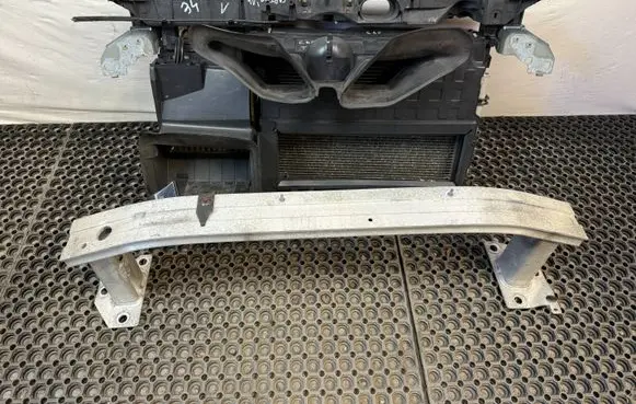 Renault Captur Radiator support slam panel 