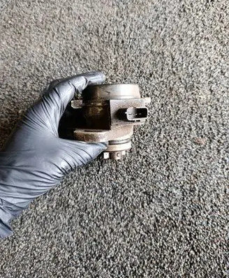 Mazda 323 F Spark distributor T2T53571