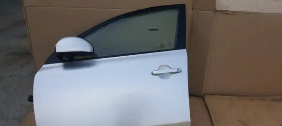 KIA Ceed Front door