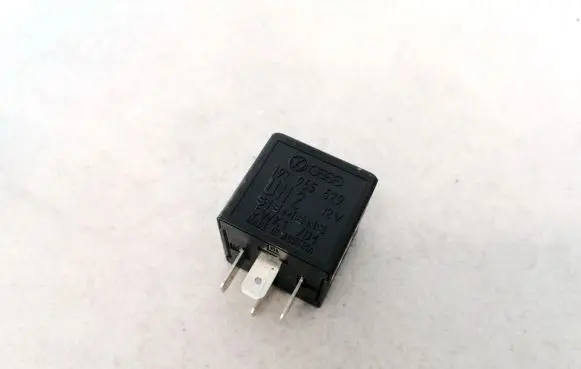 Volkswagen Golf II Other relay 191955529 5WK1704