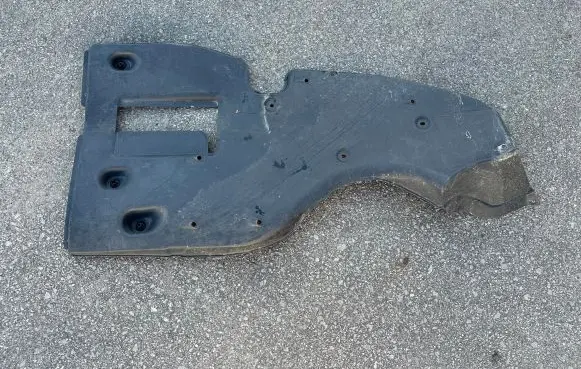Engine splash shield/under tray