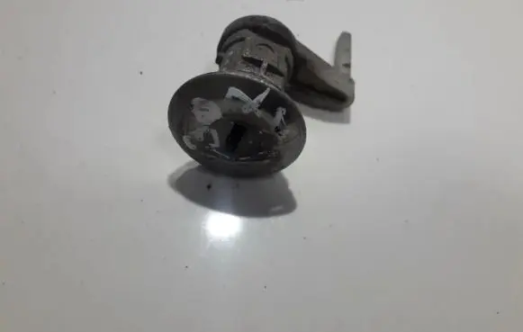 Peugeot 306 Front door lock (next to the handle) 