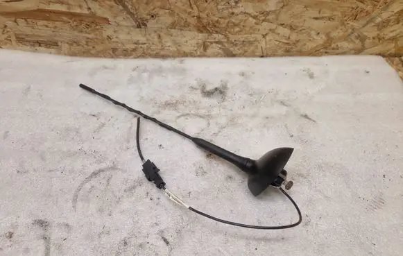 Opel Astra J Radio antenna 13331944