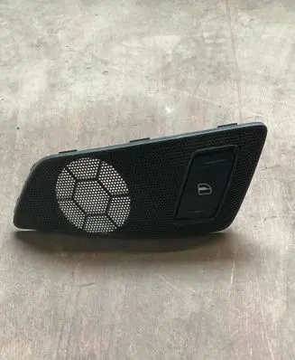 Skoda Octavia Mk2 (1Z) Electric window control switch 1Z2867435