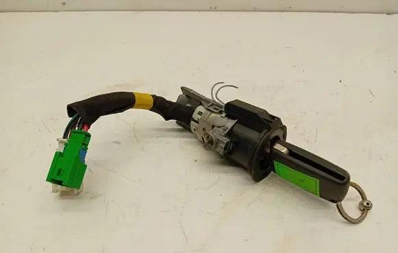 Peugeot 607 Ignition lock 9654570280