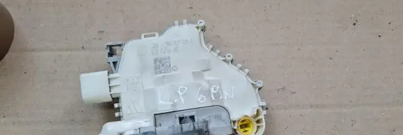 Audi A3 S3 8V Front door lock 8X1837015C
