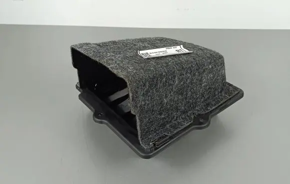 Jeep Grand Cherokee WL Quarter panel pressure vent 68546356AA