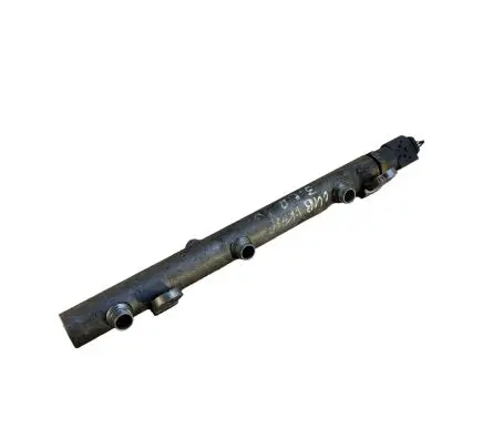 Mercedes-Benz E W211 Fuel main line pipe A6420700695 0601200576