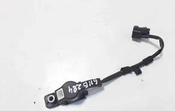 Volvo V40 Airbag deployment crash/impact sensor P31305432