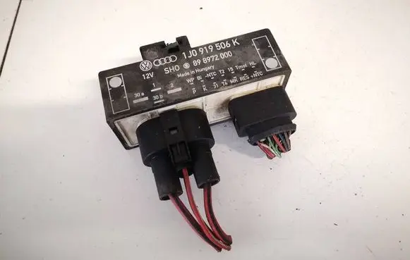 Skoda Octavia Mk1 (1U) Coolant fan relay 1j0919506k 898972000