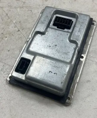 Audi A4 S4 B6 8E 8H Voltage converter/converter module 89021219 201101 831512113