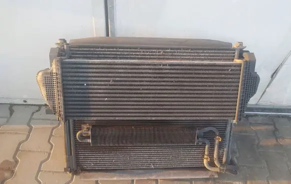 Jeep Grand Cherokee Radiator set 