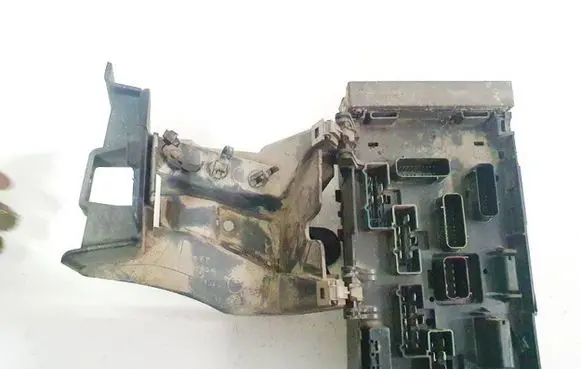 Chrysler Grand Voyager IV Fuse box set 05144509af 10020au