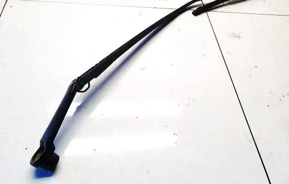 Mazda CX-7 Front wiper blade arm