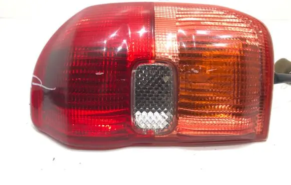 Toyota RAV 4 (XA20) Rear/tail lights