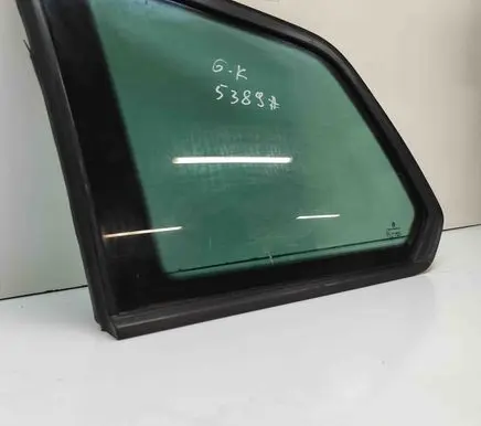 Volkswagen Golf VII Rear side window 5G9845297