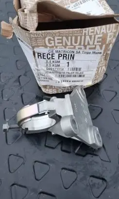 Opel Movano A Front differential mounting bracket 93198042