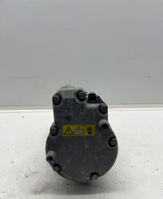 Mercedes-Benz C W205 Air conditioning (A/C) compressor (pump) A0008301901 SHS33L4180 00330706568