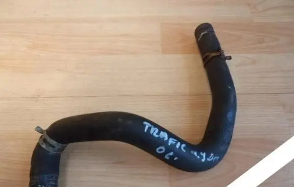 Opel Vivaro Engine coolant pipe/hose