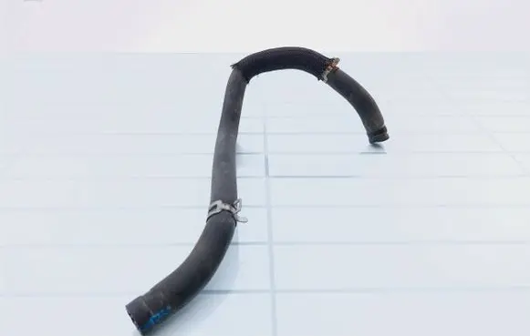 Toyota Avensis T250 Coolant pipe/hose 