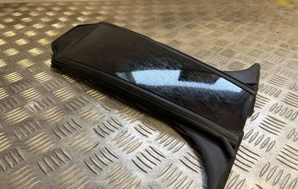BMW i4 (B) pillar trim (top) 7483005