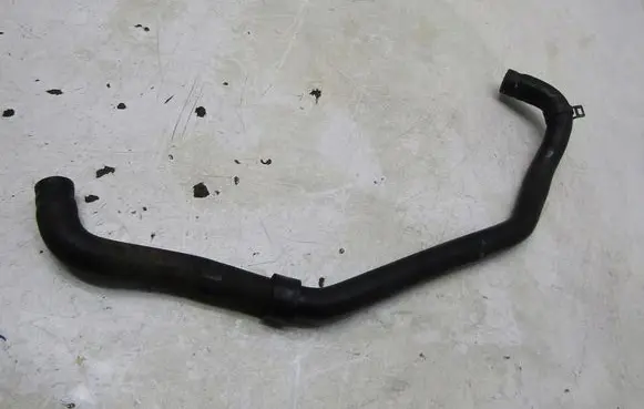 Mazda 2 Engine coolant pipe/hose KRIS235789