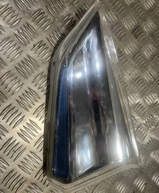 Nissan Leaf I (ZE0) Front indicator light 12V5W PPTD20