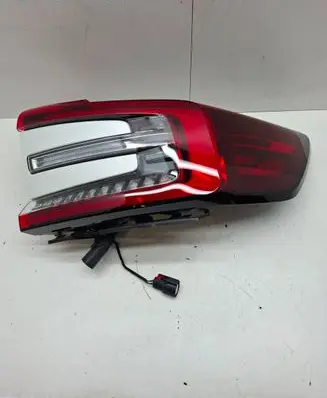 Volvo C40 Rear/tail lights 32365667 F01556102