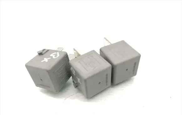 Mercedes-Benz A W169 Fuse A0025422619