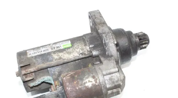 Volkswagen Scirocco Starter motor 02M911023M