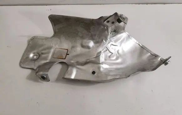 BMW X6 G06 Heat shield in engine bay 8652465