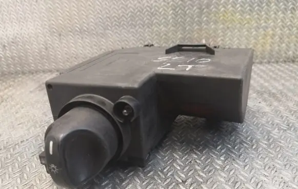 Mercedes-Benz E W210 Light switch 2105452004