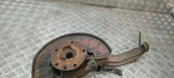 Volkswagen Touareg I Front wheel hub spindle knuckle 