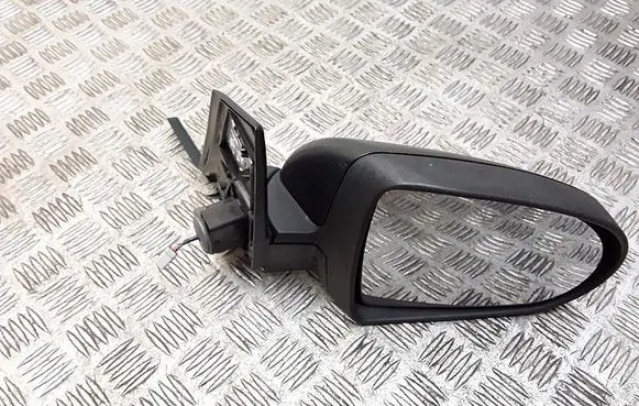 Mitsubishi Colt Front door electric wing mirror e9024259 e9014259