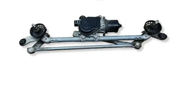 Nissan X-Trail T32 Front wiper linkage and motor C003