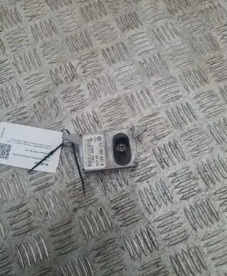 Volkswagen Golf IV ESP acceleration yaw rate sensor 1J0907655A