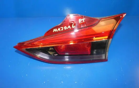 Mazda 6 Tailgate rear/tail lights