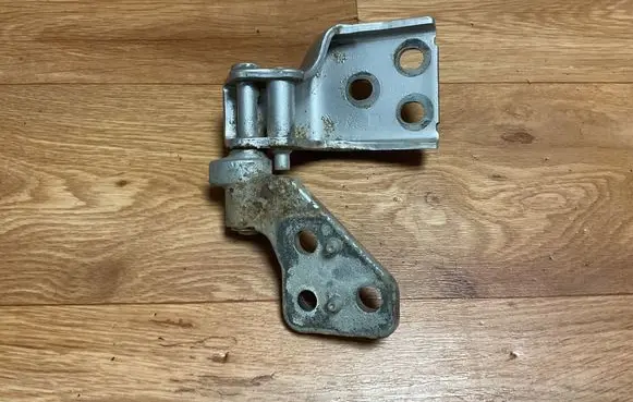 Peugeot Partner Rear door upper hinge 080016413