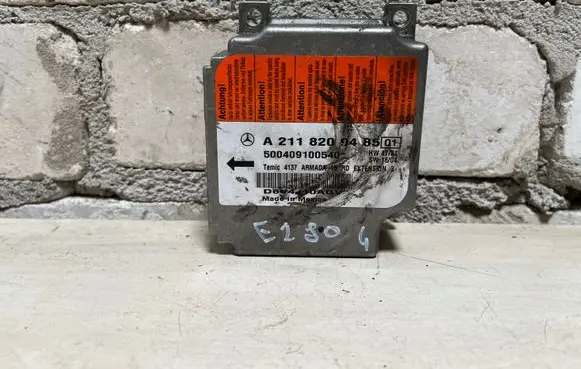 Mercedes-Benz E W211 Airbag control unit/module A2118209485